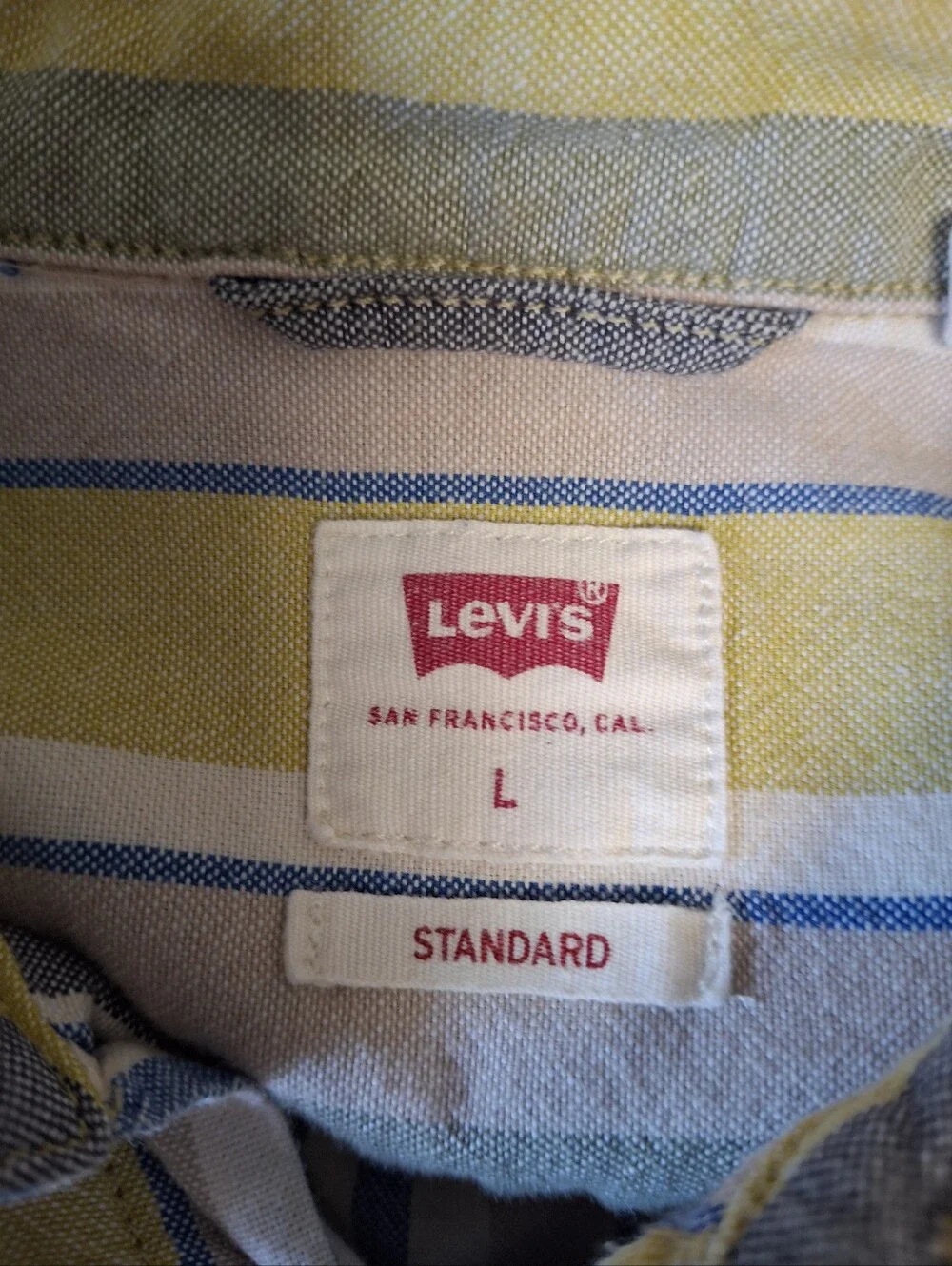 Levi's Standard Fit Yellow Short Sleeve Button Up Shirt Striped Size Large